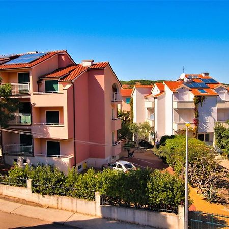 Pansion Hrga Hotell Vodice Exteriör bild