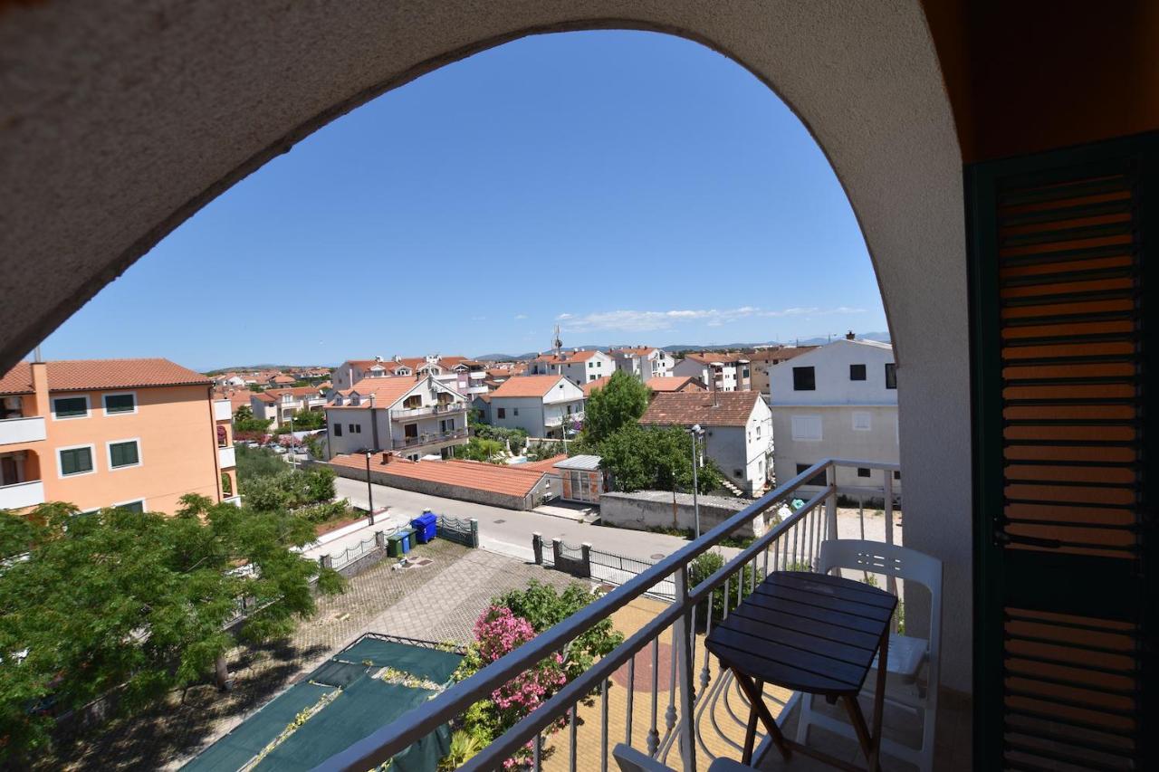 Pansion Hrga Hotell Vodice Exteriör bild