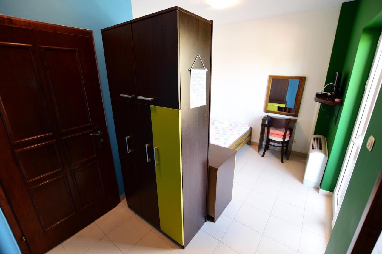 Pansion Hrga Hotell Vodice Exteriör bild