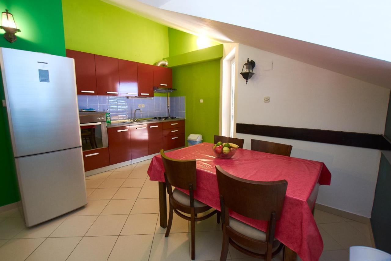 Pansion Hrga Hotell Vodice Exteriör bild