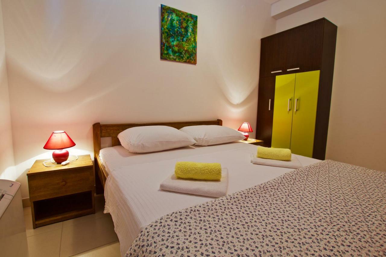 Pansion Hrga Hotell Vodice Exteriör bild