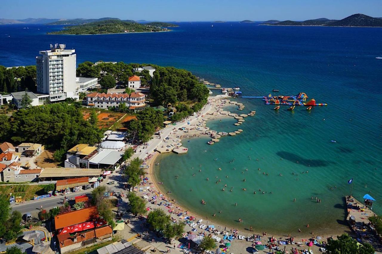 Pansion Hrga Hotell Vodice Exteriör bild