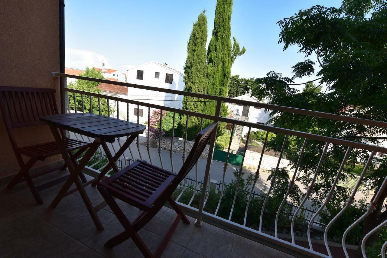 Pansion Hrga Hotell Vodice Exteriör bild