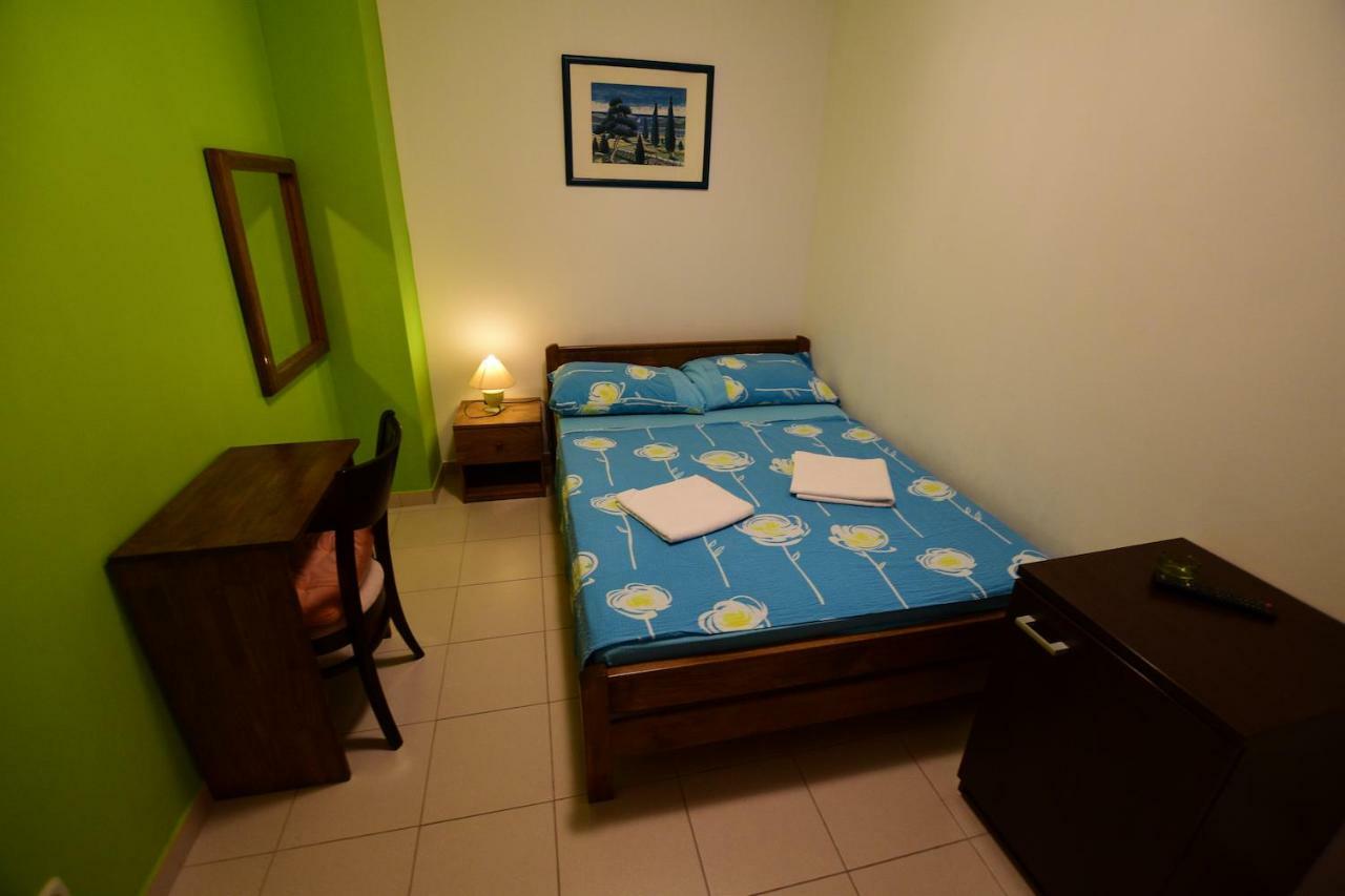 Pansion Hrga Hotell Vodice Exteriör bild
