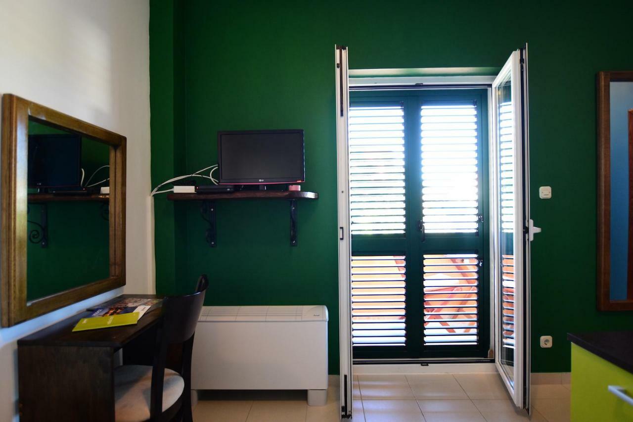 Pansion Hrga Hotell Vodice Exteriör bild