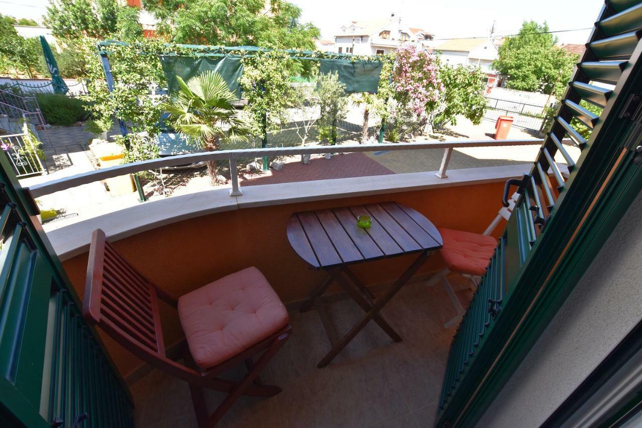 Pansion Hrga Hotell Vodice Exteriör bild