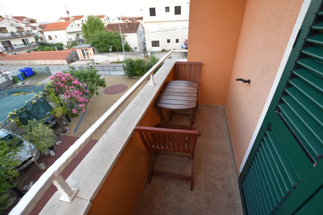 Pansion Hrga Hotell Vodice Exteriör bild